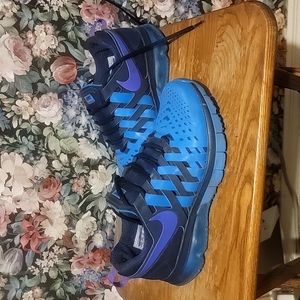 Womens Nike Fingertrap Max